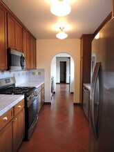 3751 Olive Ave, Unit B in Long Beach, CA - Building Photo - Building Photo