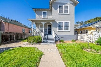 1251 Fourth St in Monterey, CA - Building Photo - Building Photo