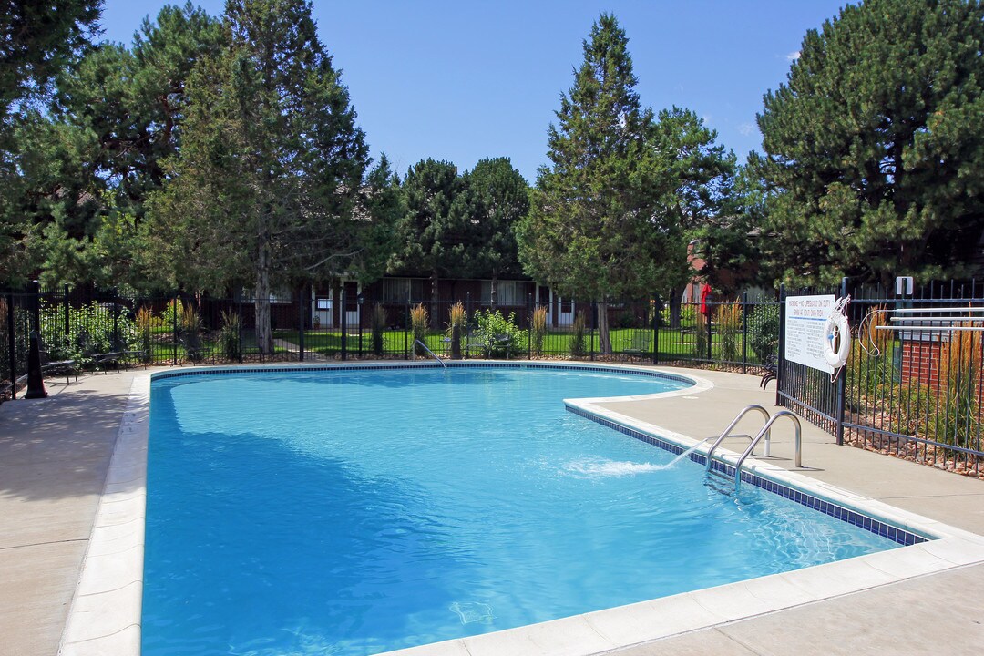 Applewood Gables Townhomes in Golden, CO - Building Photo