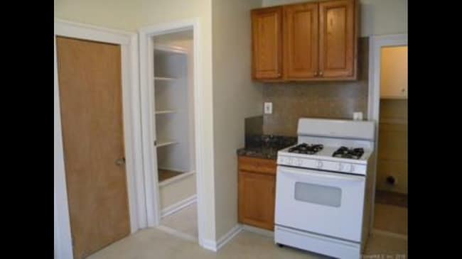 11 Aetna Pl, Unit 1