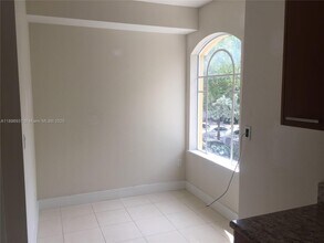 2700 NE 184th Terrace in Aventura, FL - Building Photo - Building Photo