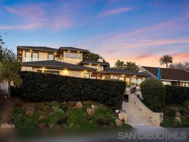 5845 Camino De La Costa in San Diego, CA - Building Photo - Building Photo