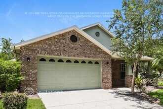 6303 Bridgecrest Dr in Fish Hawk, FL - Building Photo - Building Photo