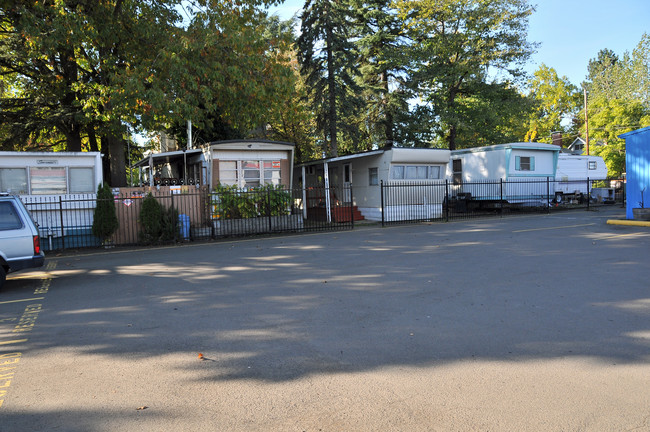 Shady Lane in Portland, OR - Building Photo - Building Photo