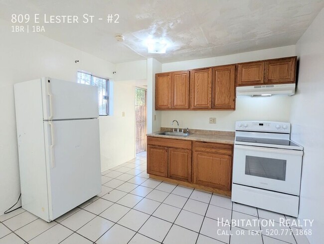 property at 809 E Lester St