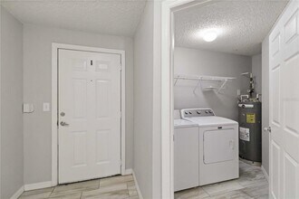 4763 Travini Cir in Sarasota, FL - Building Photo - Building Photo