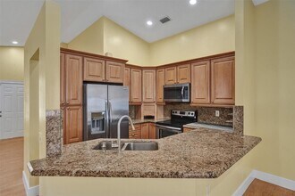 839 Falling Water Rd in Weston, FL - Building Photo - Building Photo