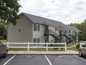 Morgan Hills Apartments in Morganton, NC - Building Photo - Building Photo