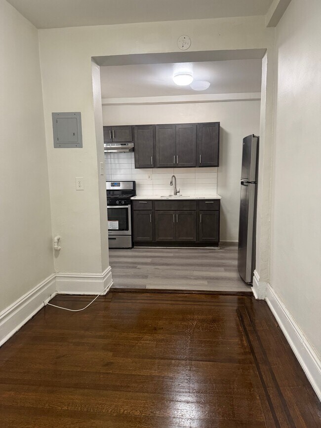 property at 157 S Harrison St