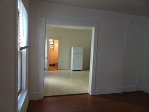 17 N Bassett St, Unit 2 in Madison, WI - Building Photo - Building Photo