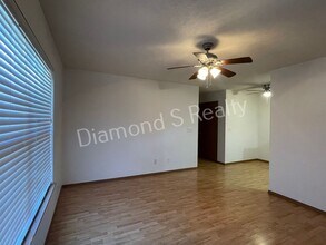 2409 W High St in Springfield, MO - Building Photo - Building Photo
