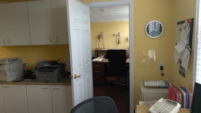 Penbrook House in Lynbrook, NY - Building Photo - Interior Photo