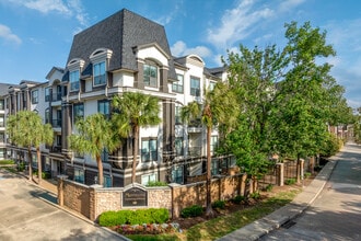 Montecito in Houston, TX - Building Photo - Building Photo