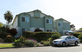 Dolphin Village in Oceanside, CA - Building Photo - Building Photo