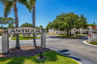 Antigua in Seminole, FL - Foto de edificio - Building Photo