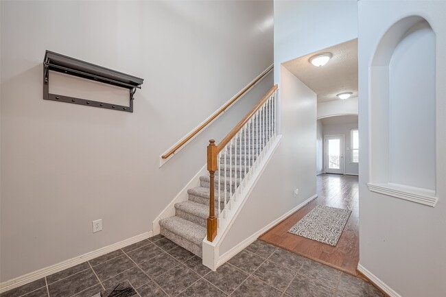 property at 2202 Highland Crossing Dr