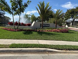 8014 NW 15th Manor in Plantation, FL - Building Photo