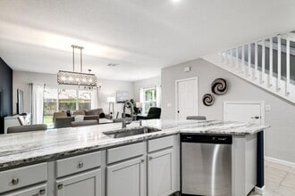 13354 Georgian Ct in Wellington, FL - Foto de edificio - Building Photo