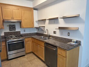 208 Bay St in Santa Cruz, CA - Building Photo - Building Photo
