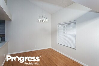 827 Schooner Dr in Henderson, NV - Building Photo - Building Photo