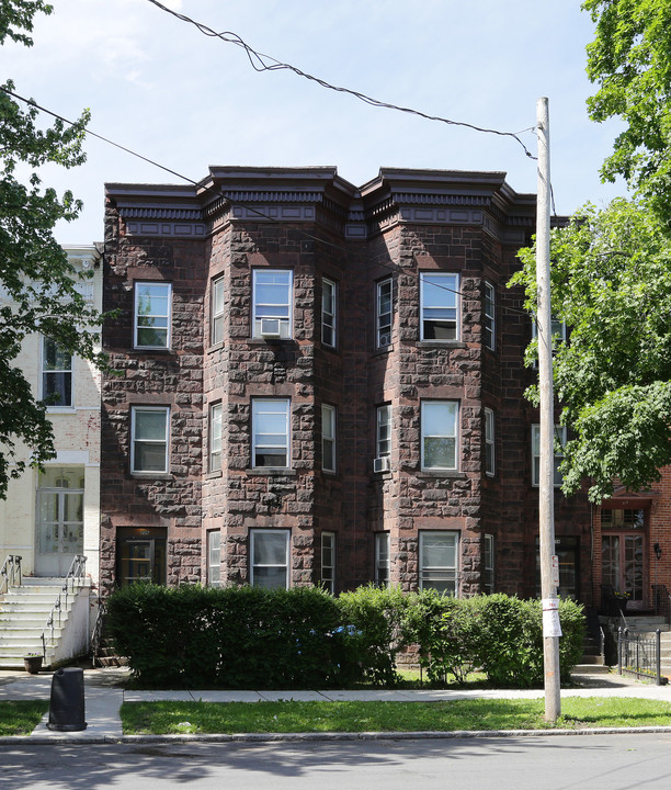 206-208 Western Ave in Albany, NY - Foto de edificio