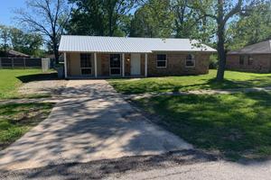 property at 4212 Winside Dr