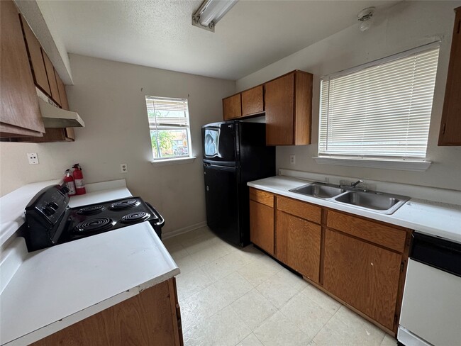 property at 3229 Hirschfield Rd