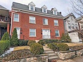 226 S Pacific Ave in Pittsburgh, PA - Building Photo
