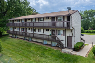 Barberview Apartments in Barberton, OH - Building Photo - Building Photo