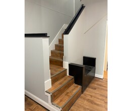 1211 Poplar Grove St in Baltimore, MD - Foto de edificio - Building Photo