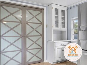 5910 Duchess Rd in Pensacola, FL - Foto de edificio - Building Photo