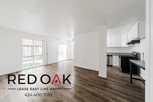 17830 Sherman Way, Unit 207 in Los Angeles, CA - Building Photo