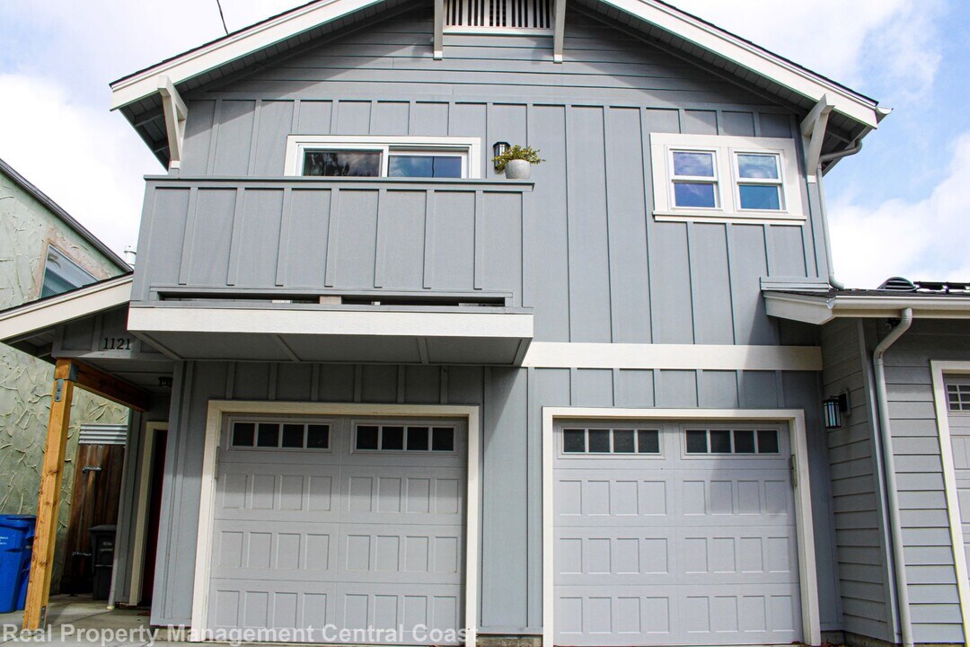 1121 Pismo St in San Luis Obispo, CA - Building Photo