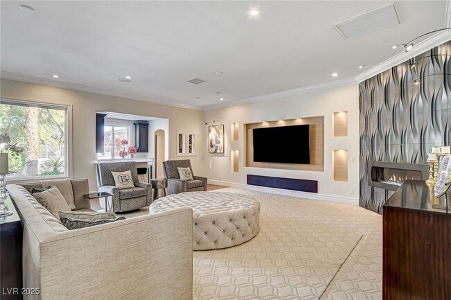 property at 2272 Coral Ridge Ave