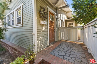 14258 Hamlin St in Los Angeles, CA - Building Photo - Building Photo