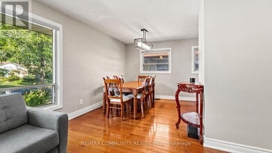 21 Thornbeck Dr in Toronto, ON - Building Photo - Building Photo