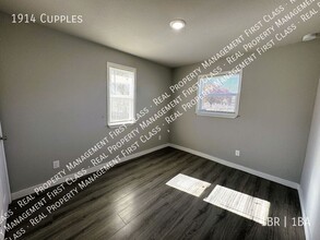 1914 Cupples Rd in San Antonio, TX - Building Photo - Building Photo