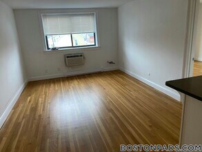 134 Summer St, Unit 17 in Malden, MA - Building Photo - Building Photo