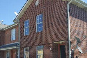 2505 Meraux Ln, Unit c in Violet, LA - Building Photo