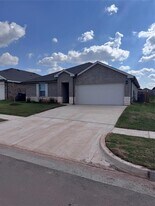 12544 NW 141st St in Piedmont, OK - Building Photo