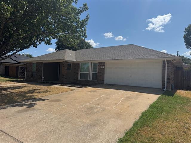 9 W Sharon Dr in Krum, TX - Building Photo - Building Photo