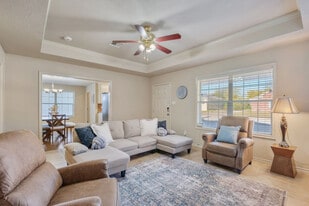 214 Sterling St in College Station, TX - Building Photo