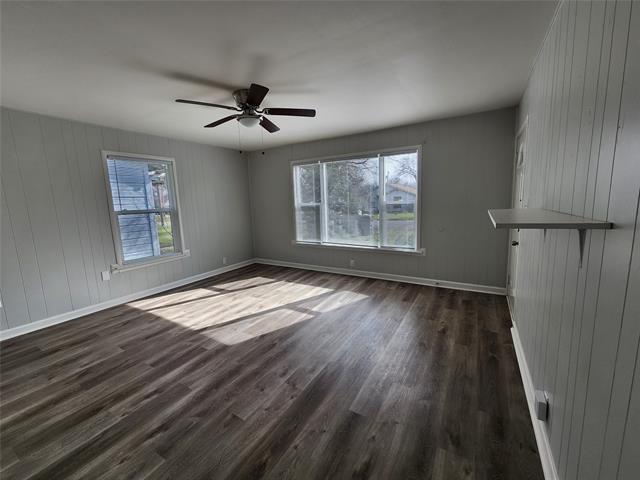 904 Bales St in Cleburne, TX - Building Photo - Building Photo
