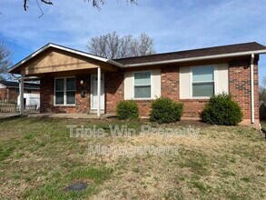 2384 Stoney End Ct in Florissant, MO - Building Photo - Building Photo