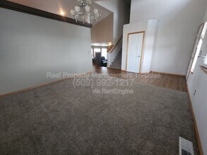 8716 W 1st Ave in Kennewick, WA - Building Photo - Building Photo