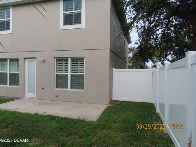 1320 N Beach St in Ormond Beach, FL - Building Photo - Building Photo