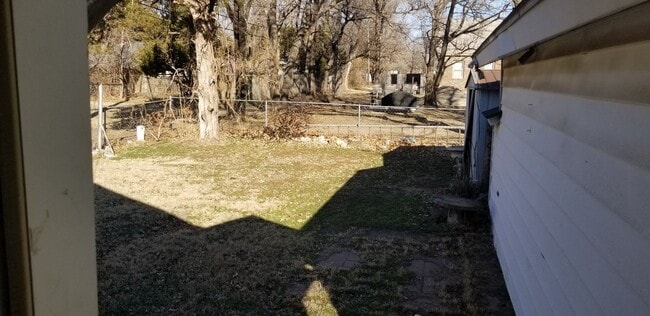 2710 W St Louis St in Wichita, KS - Building Photo - Building Photo