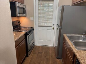 1919 Dawsey St in Tallahassee, FL - Foto de edificio - Building Photo