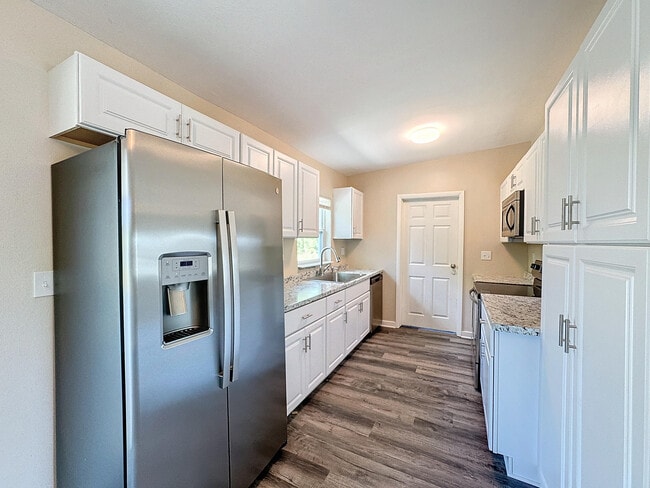 190 Birch Ave in Merritt Island, FL - Building Photo - Building Photo