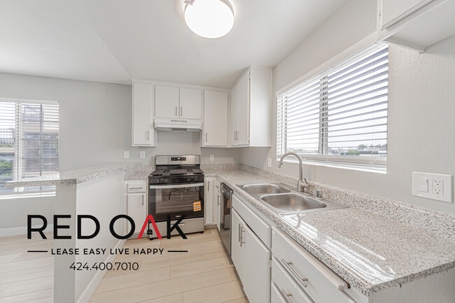 3718 E Fountain St in Long Beach, CA - Building Photo - Building Photo